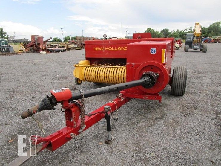 new-holland-570-image-2