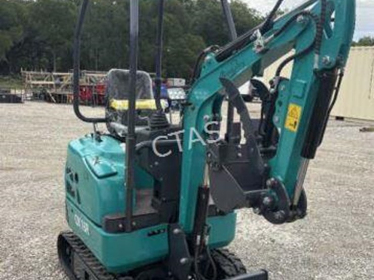 #106-•-cfg-industrial-mini-excavator-w/-hydraulic-thumb-image-2