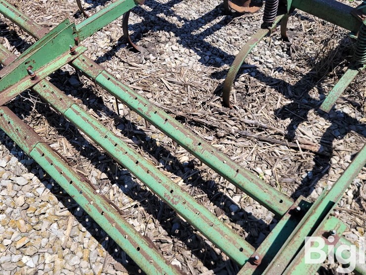 john-deere-1010-image-12