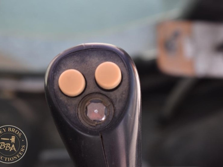 2012-case-590sn-image-69