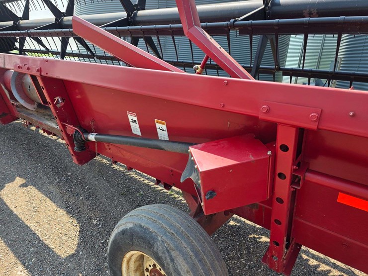 ih-model-1020-bean-head,-25’-wide,-bolt-on-sections,-comes-with-4-wheel-header-trailer,-9.5l-14-tire-image-12