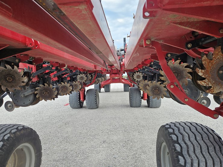 2013-case-ih-1265-image-5