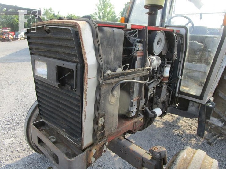 massey-ferguson-383-image-3