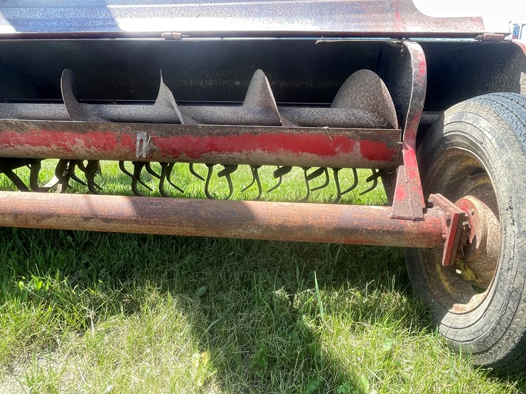#1827-•-new-holland-green-chopper-image-11