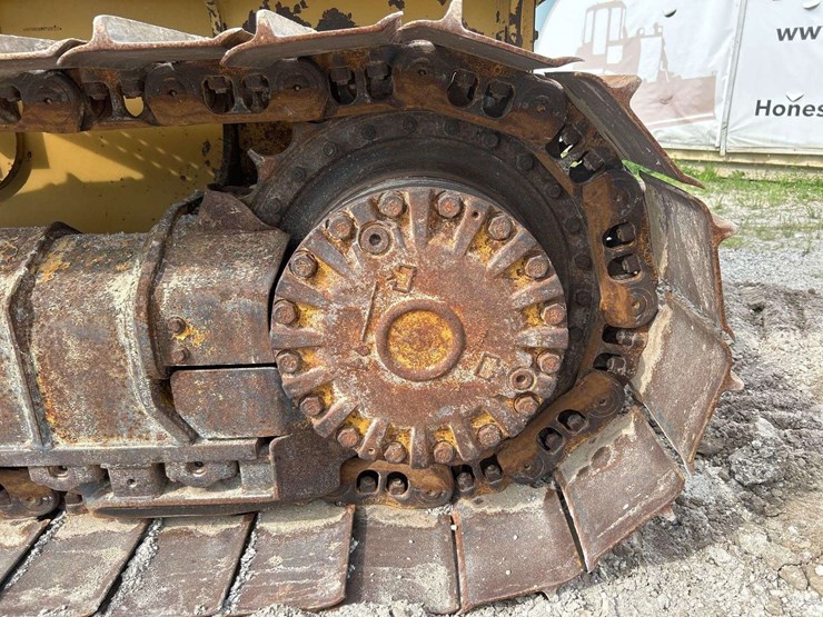 caterpillar-d5k-lgp-image-13