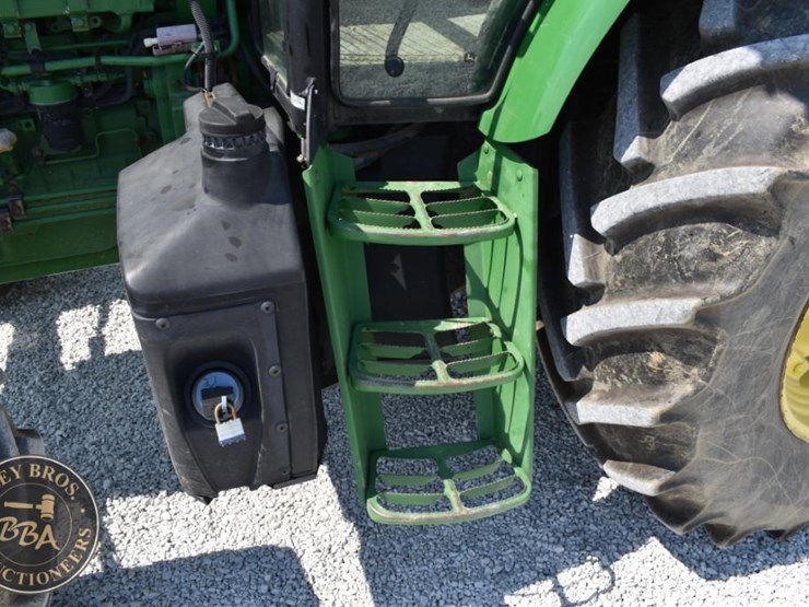 2017-john-deere-6120e-image-25