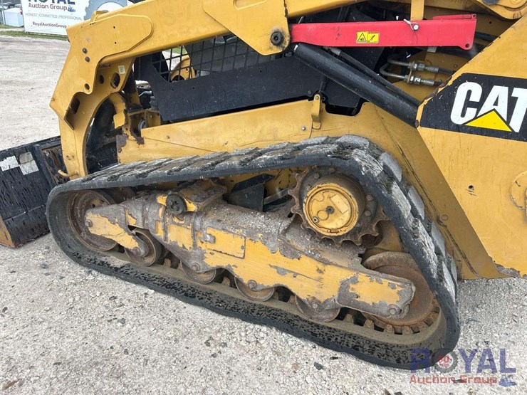 2017-caterpillar-259d-image-23