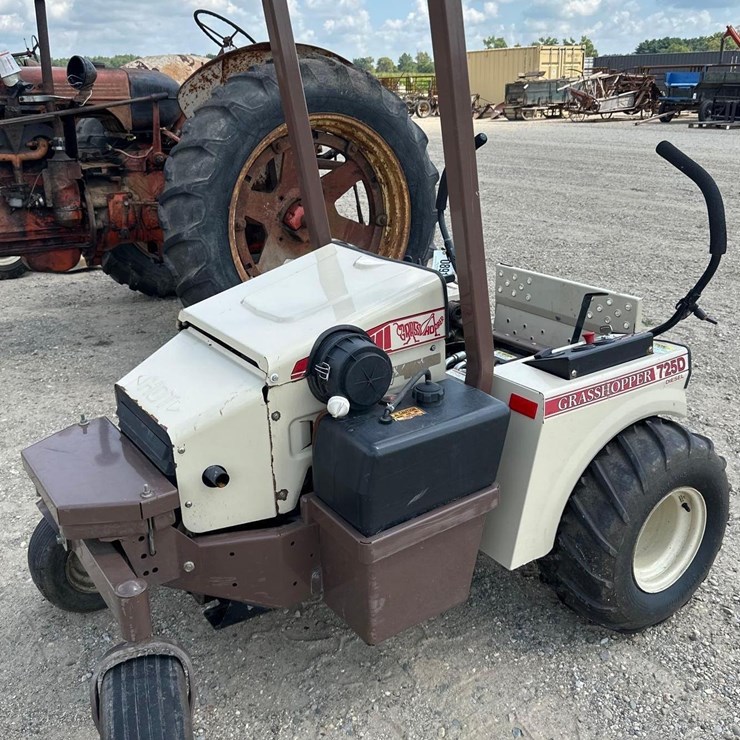 GRASSHOPPER 725D