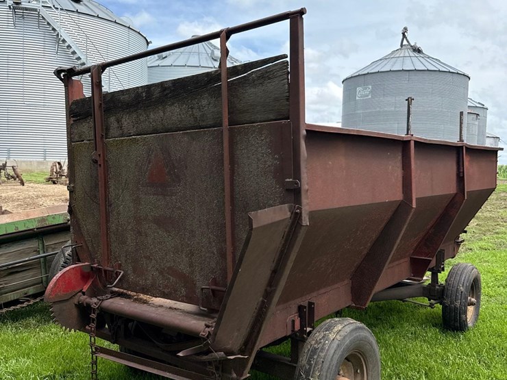 6ft-x-12ft-steel-silage-wagon-image-3
