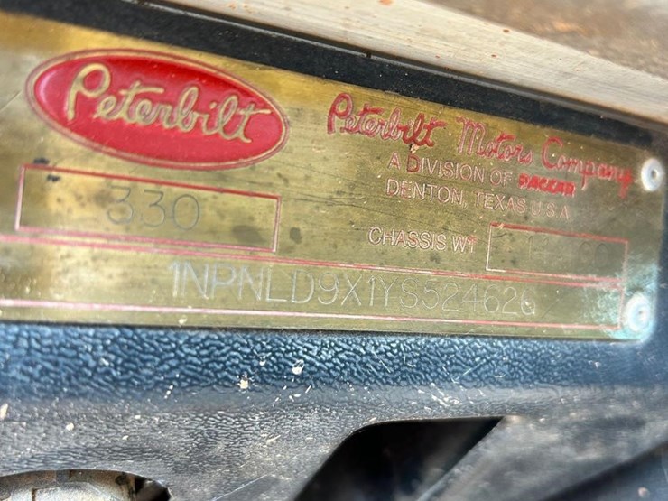 2000-peterbilt-330-image-61