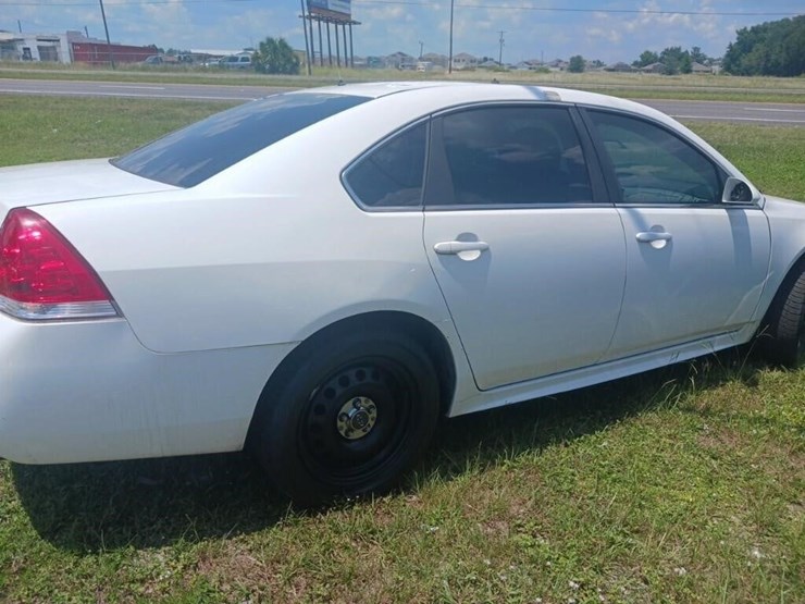 2012-chevrolet-impala-police-image-5