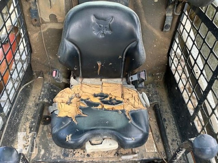 bobcat-t590-image-12