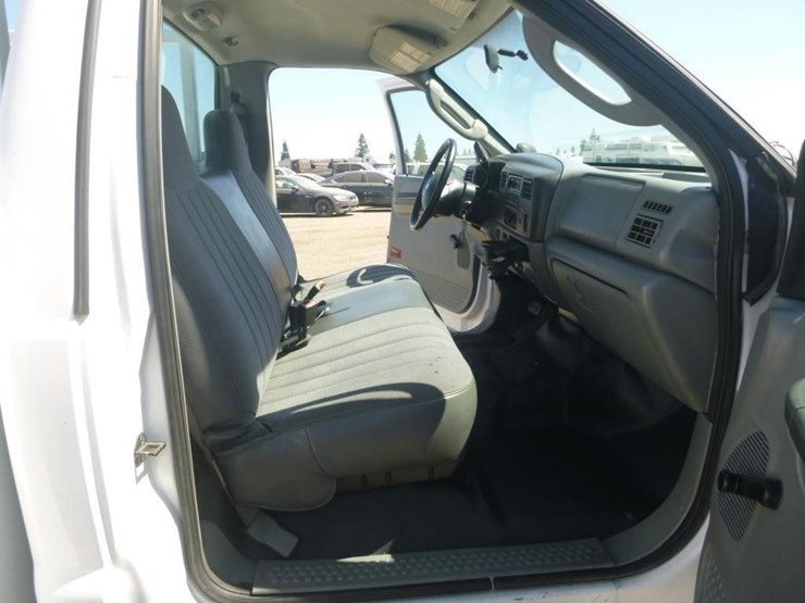 2004-ford-f450-image-10