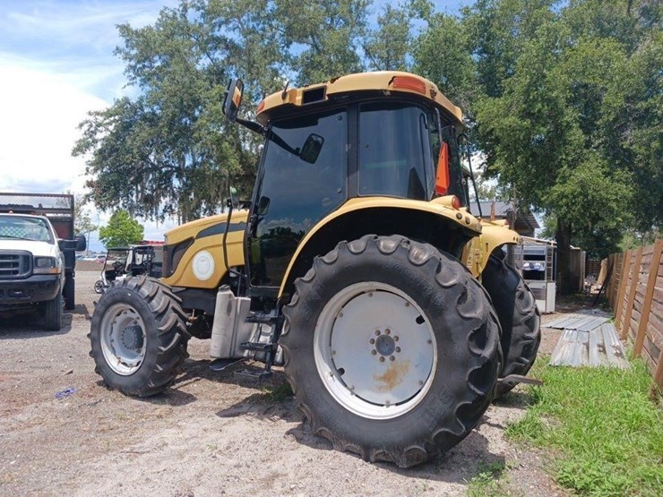 2012-challenger-chl-mt465b-runs/moves-image-5