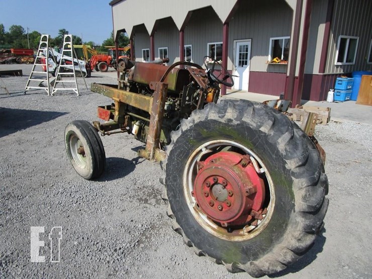massey-ferguson-175-image-9