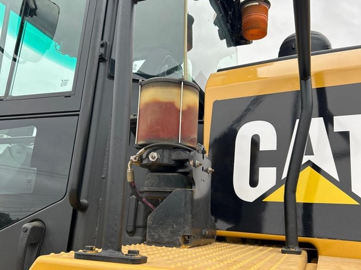 2020-caterpillar-962m-image-16