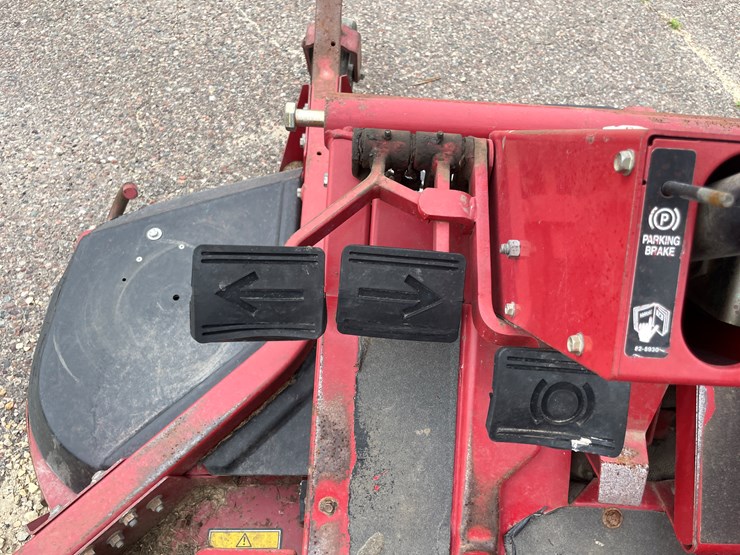 #1075-•-toro-lawn-mower-image-31