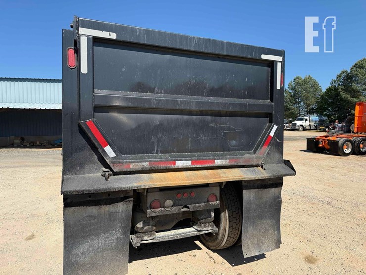 2014-freightliner-coronado-122-sd-image-10