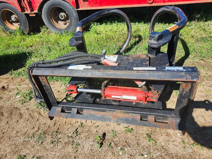 worksaver-hydraulic-bale-grabber-image-2