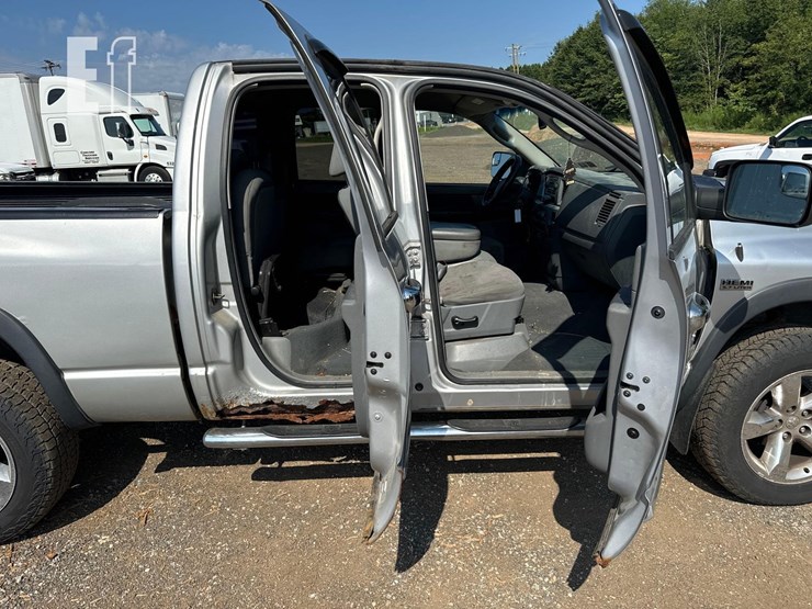 2007-dodge-ram-1500-image-12