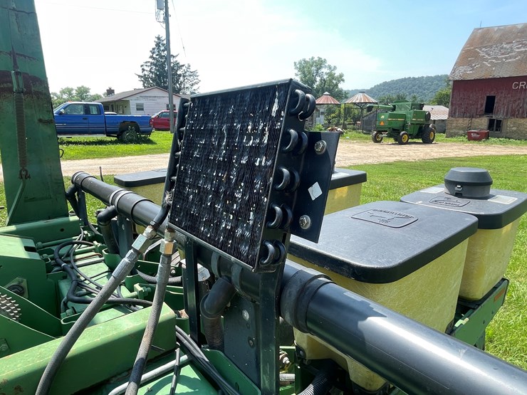 john-deere-7200-image-35