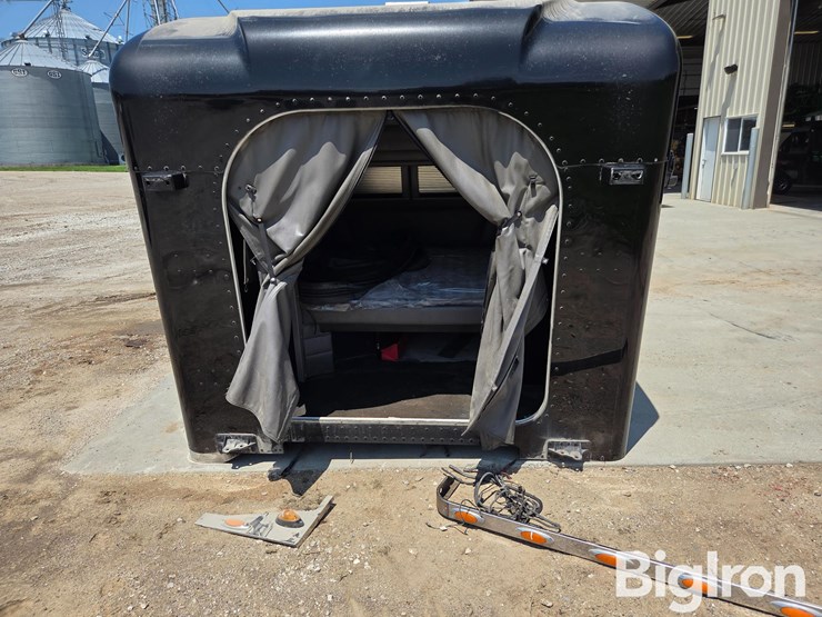peterbilt-379-image-2