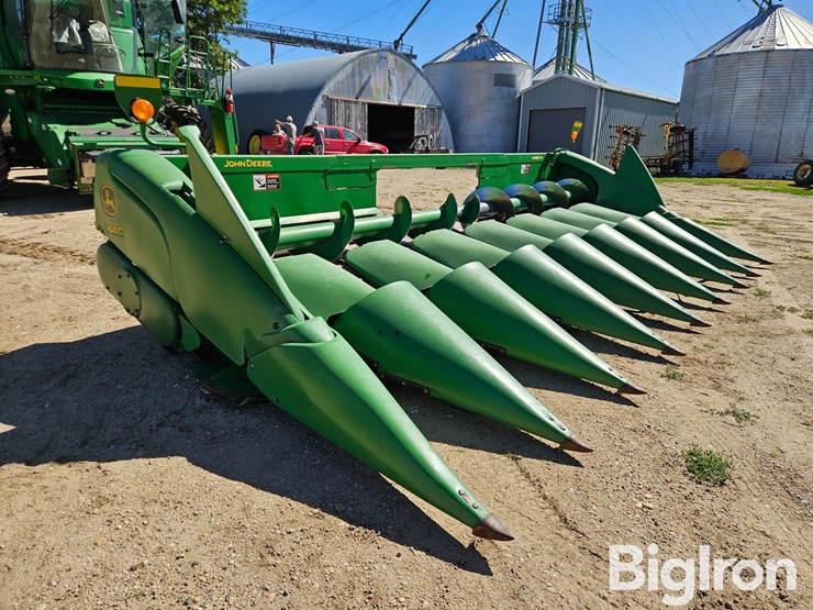 2011-john-deere-608c-stalkmaster-image-3