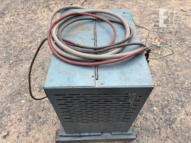 hertner-38n15686-battery-charger-image-4