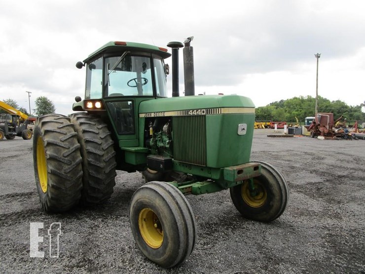 john-deere-4440-image-28