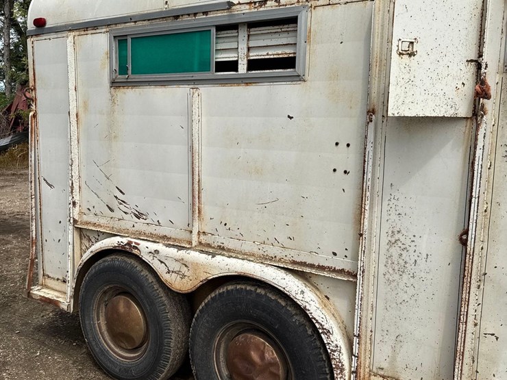 7ft-x-22ft-show-me-livestock-trailer-image-32