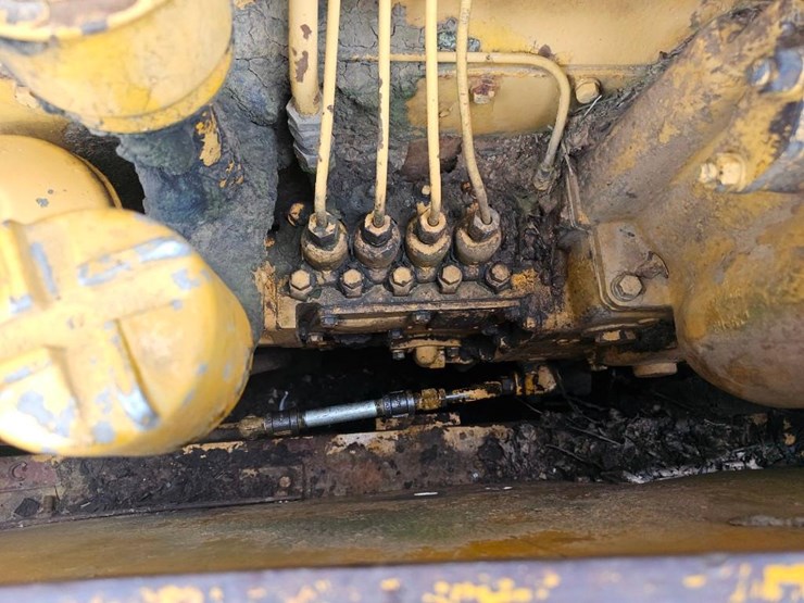 caterpillar-d7-image-26