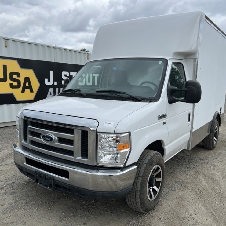 2009 FORD E350