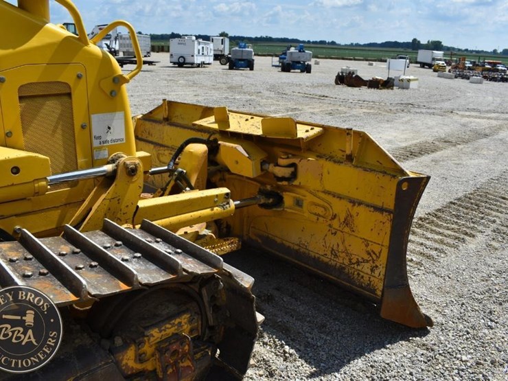 2014-komatsu-d51exi-22-image-25