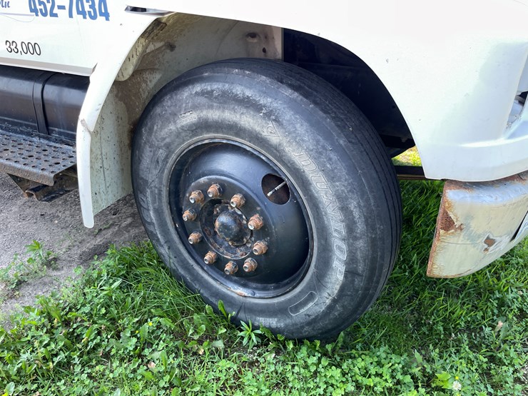 #1013-•-1992-freightliner-cummins-(has-mn-title)-image-21