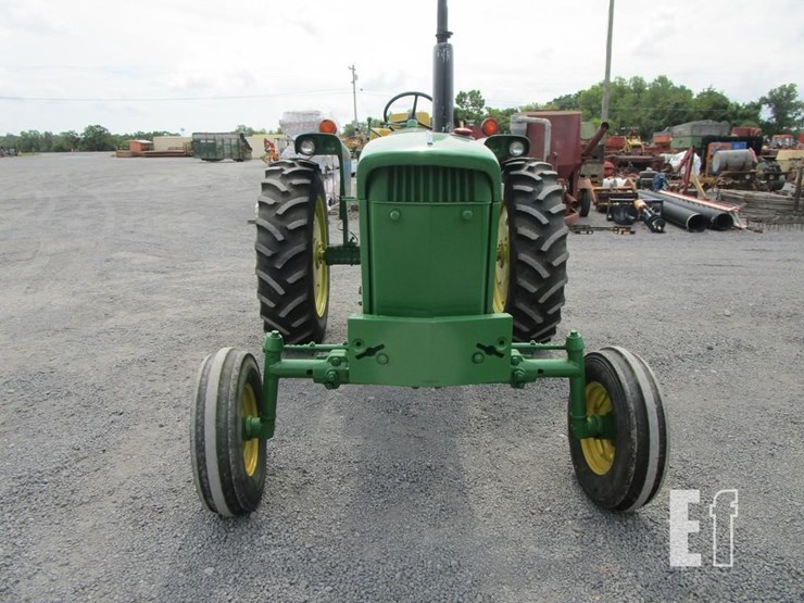 1972-john-deere-3020-image-3