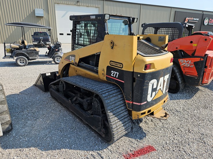 2004-caterpillar-277-image-21