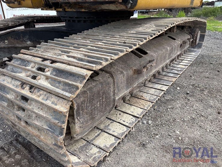 2017-caterpillar-326fl-image-39