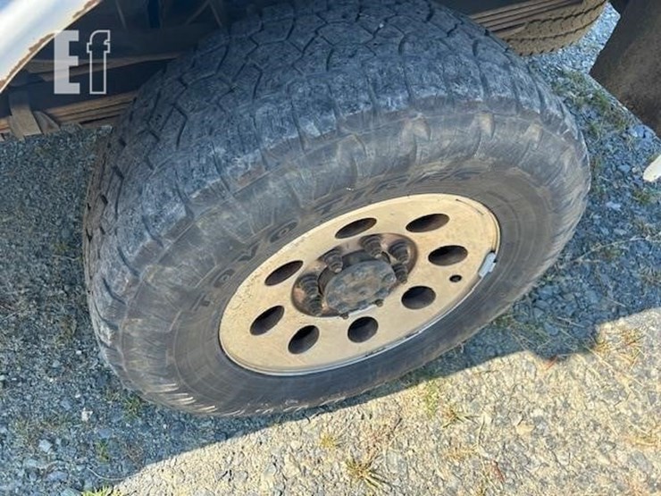 2006-ford-f350-image-24