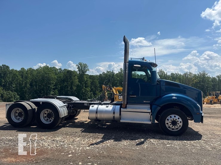 2018-kenworth-t880-image-4