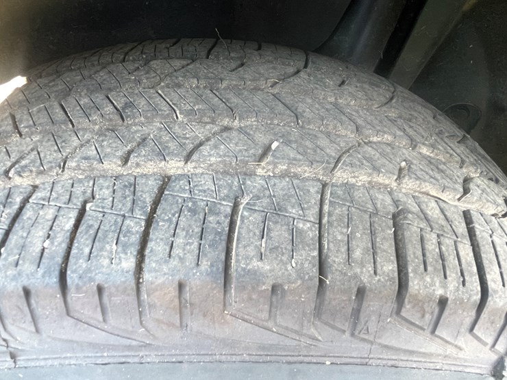 #1041-•-2014-chevy-equinox-awd-(has-wi-title)-image-20
