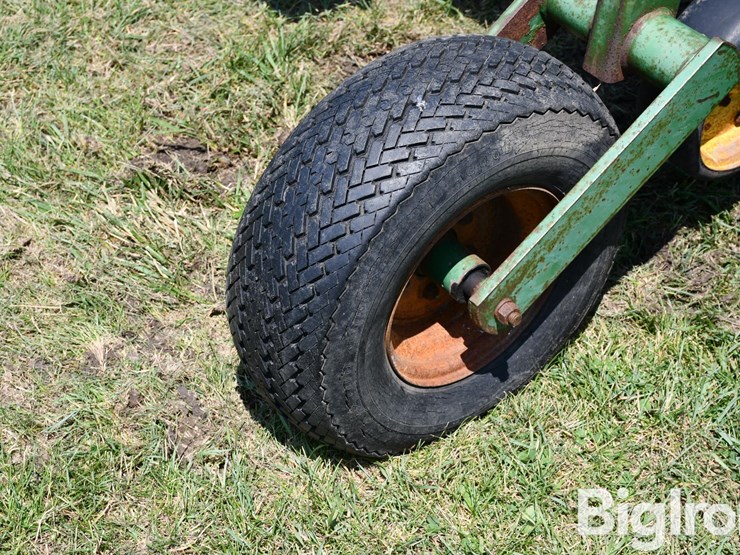 john-deere-85-image-19