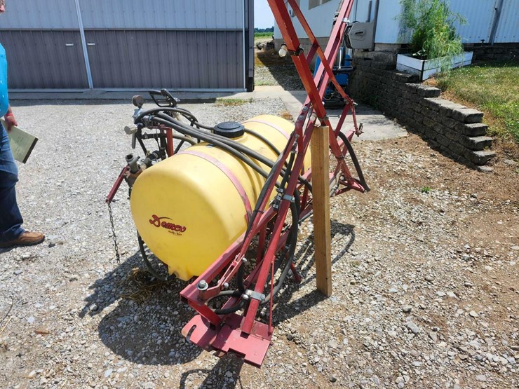 demco-85-gal-sprayer-image-1