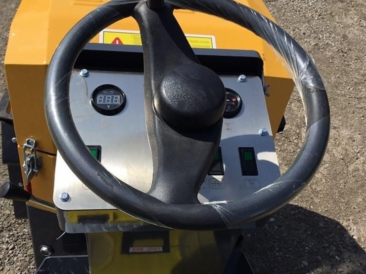 new-mms-ride-on-road-roller-image-12