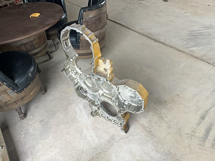 cat-c15-front-engine-plate-support-equipment-image-2