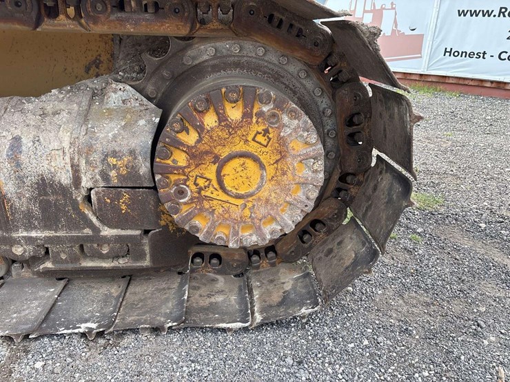 caterpillar-d5k2-lgp-image-30