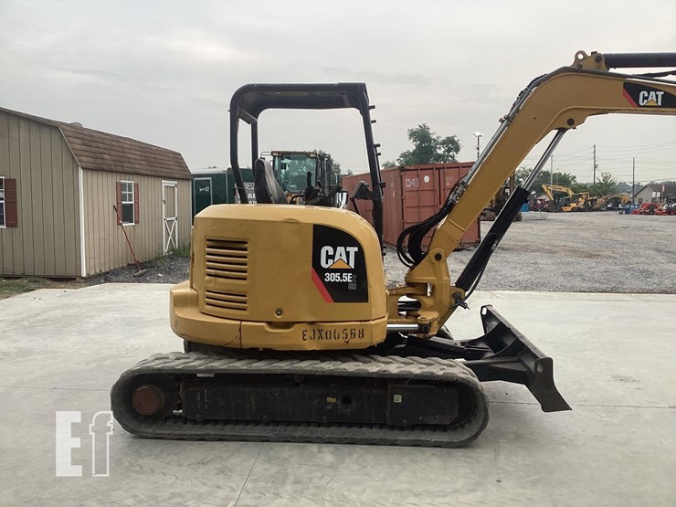 2015-caterpillar-305.5e2-cr-image-5