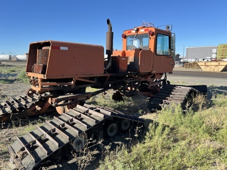 1977-tucker-2740bre-sno-cat-image-3