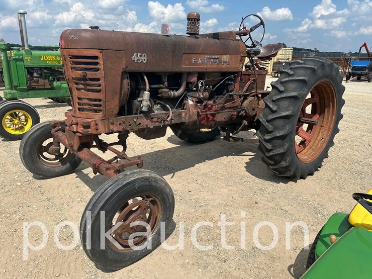 805---ih-450g-(sn#-21801)-image-1