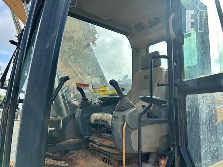 caterpillar-320dlrr-image-19