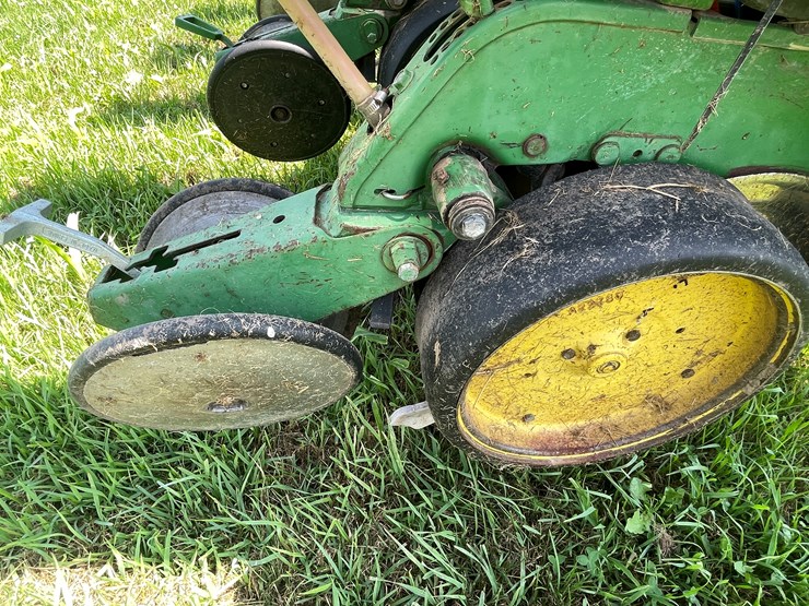 john-deere-7200-image-41